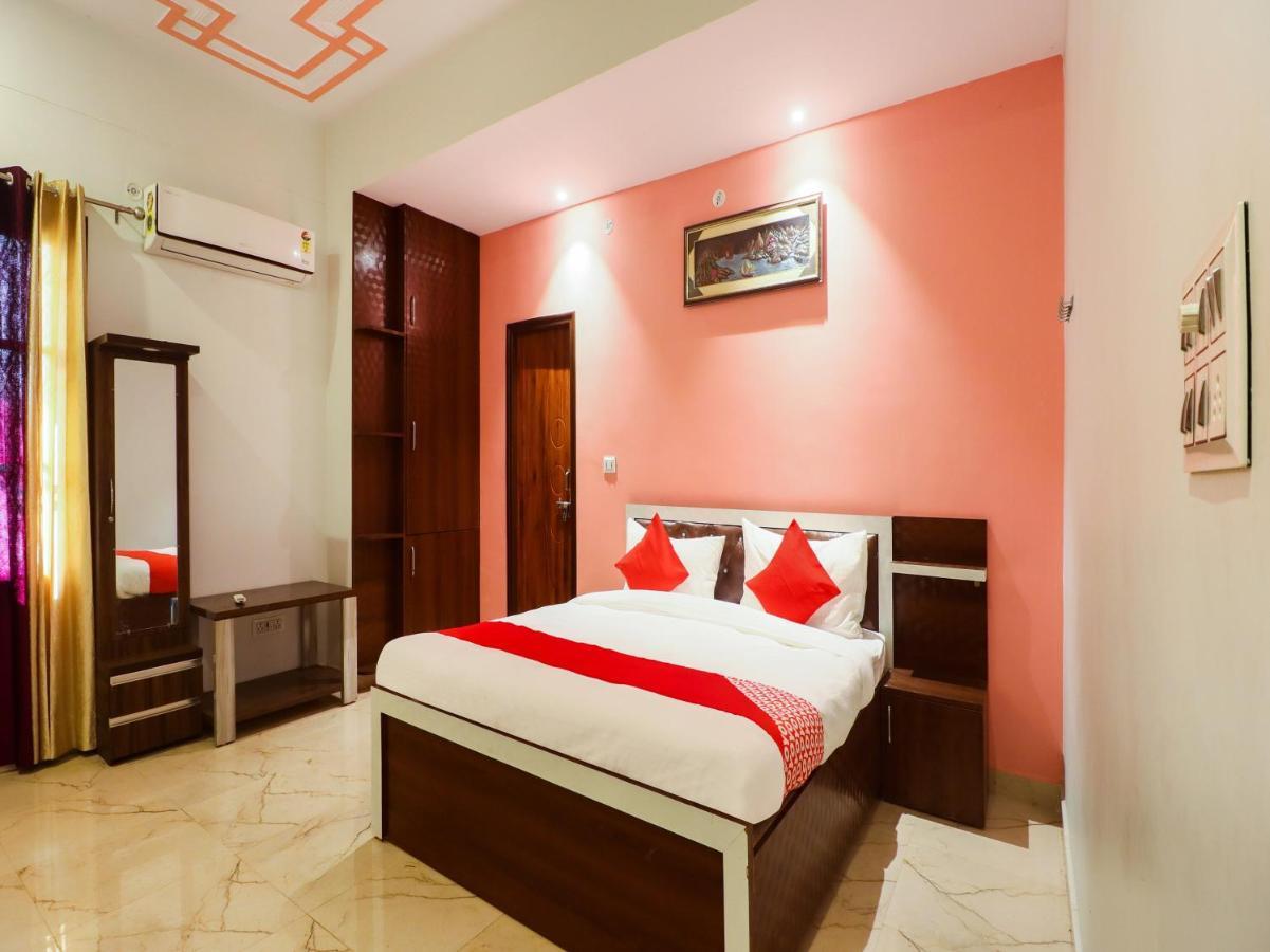 Oyo Lck1233 Rivaaj Palace Lucknow Exterior photo